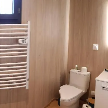 En Bois A 20mn Du Puy Du Fou Avec Grand Jardin