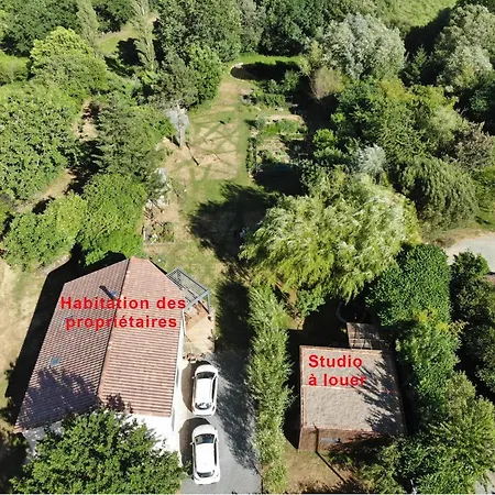 Hébergement de vacances En Bois à 20mn Du Puy Du Fou Avec Grand Jardin Saint-Mesmin (Vendee)