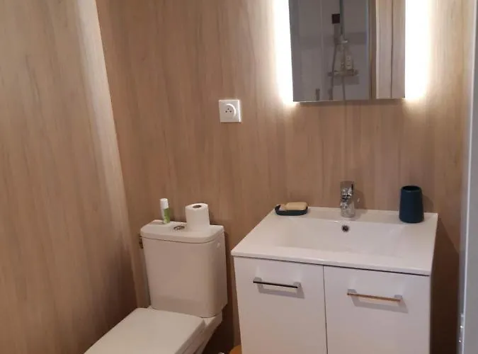 En Bois à 20mn Du Puy Du Fou Avec Grand Jardin *